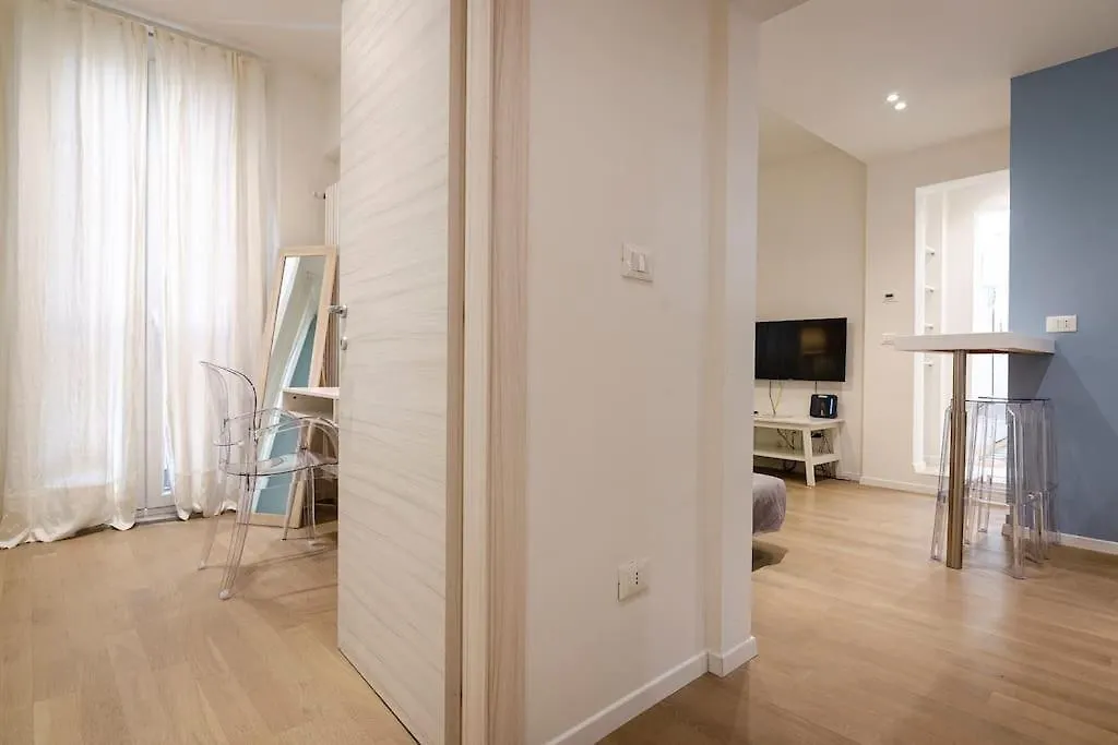 Del Riccio Home, In The Heart Of The City Bologna 0*,
