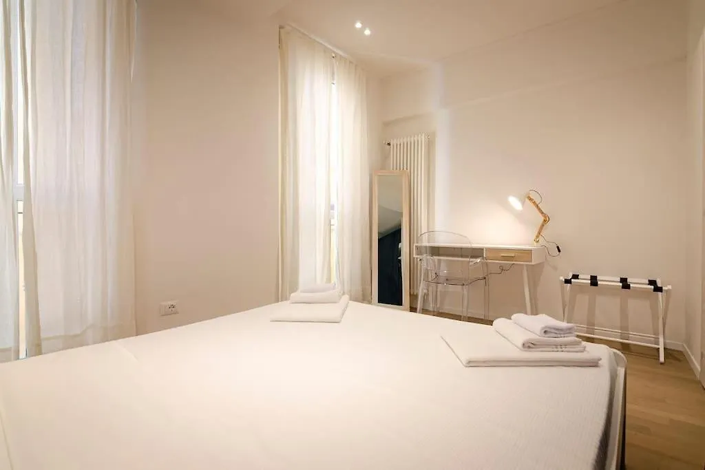 Del Riccio Home, In The Heart Of The City Bologna Apartment