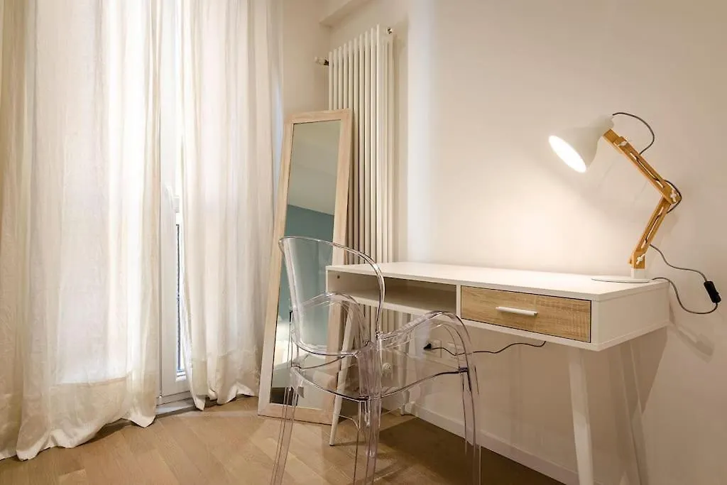 Del Riccio Home, In The Heart Of The City Bologna 0*,
