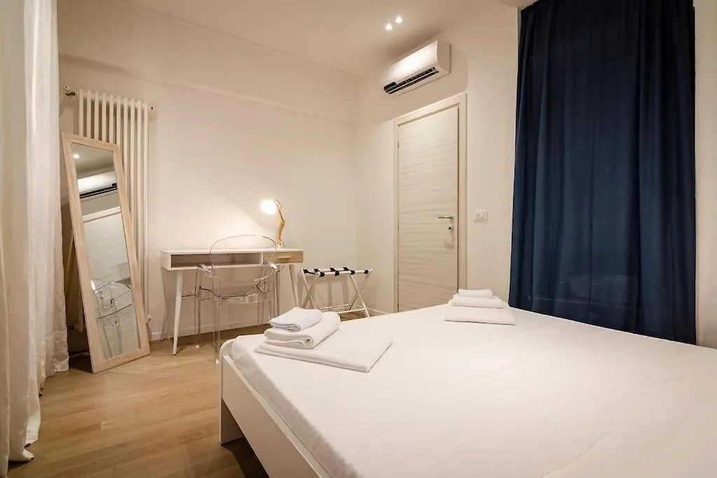 Del Riccio Home, In The Heart Of The City Bologna Italy
